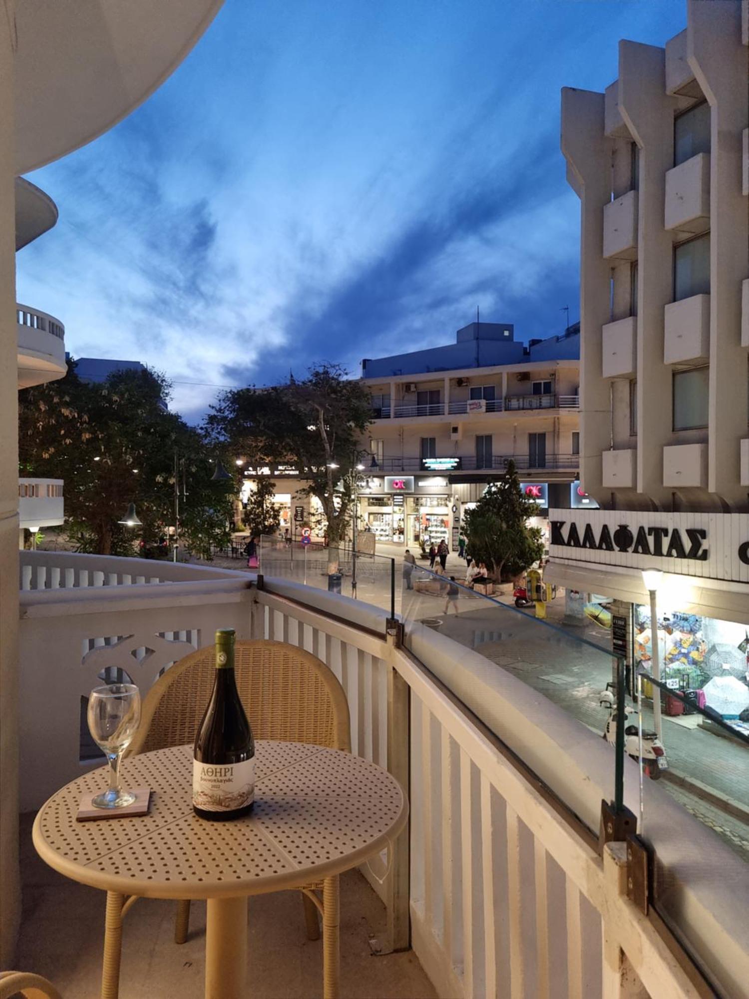 Golden City Center Suites Rhodes City Eksteriør billede
