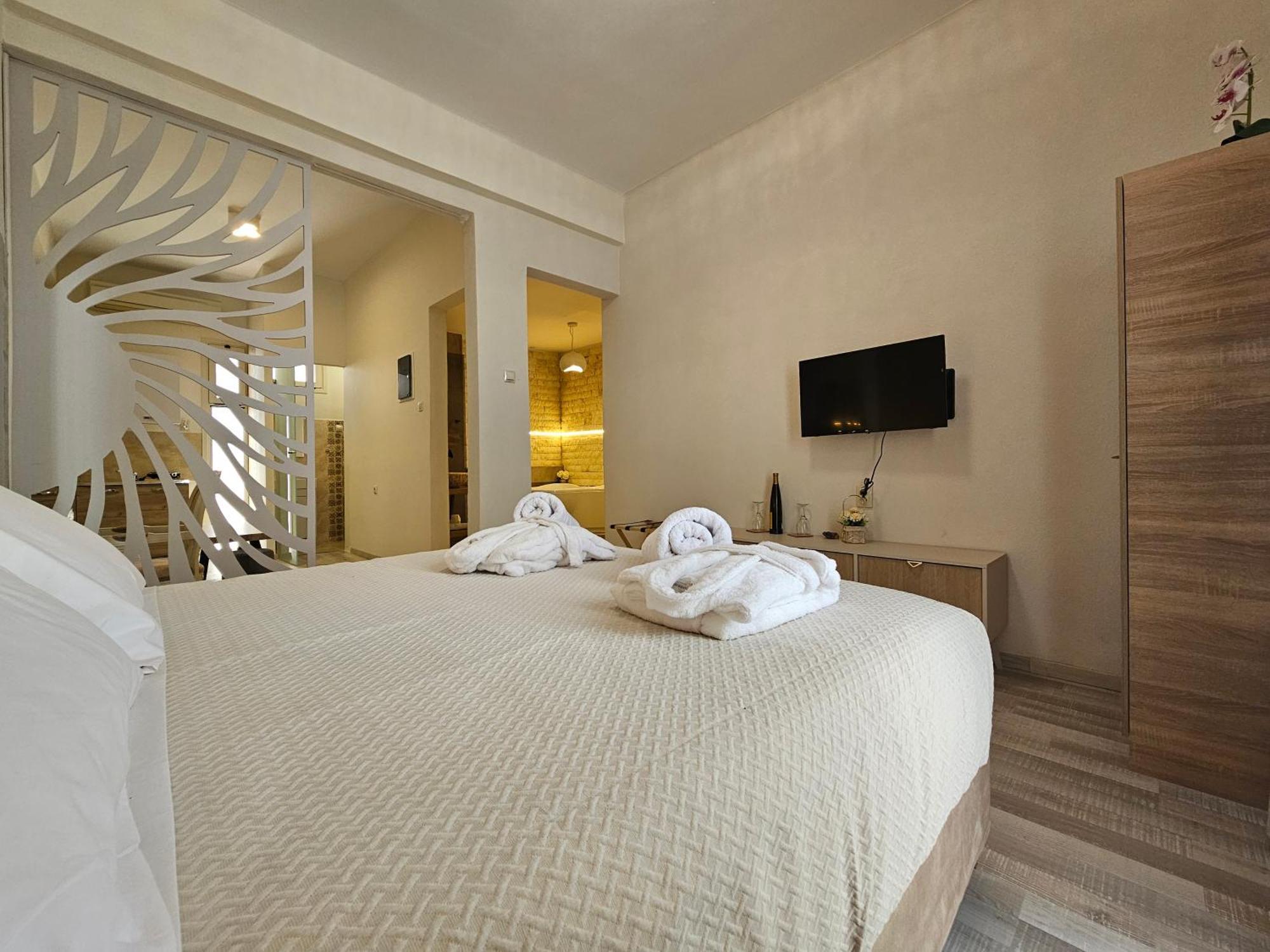 Golden City Center Suites Rhodes City Eksteriør billede