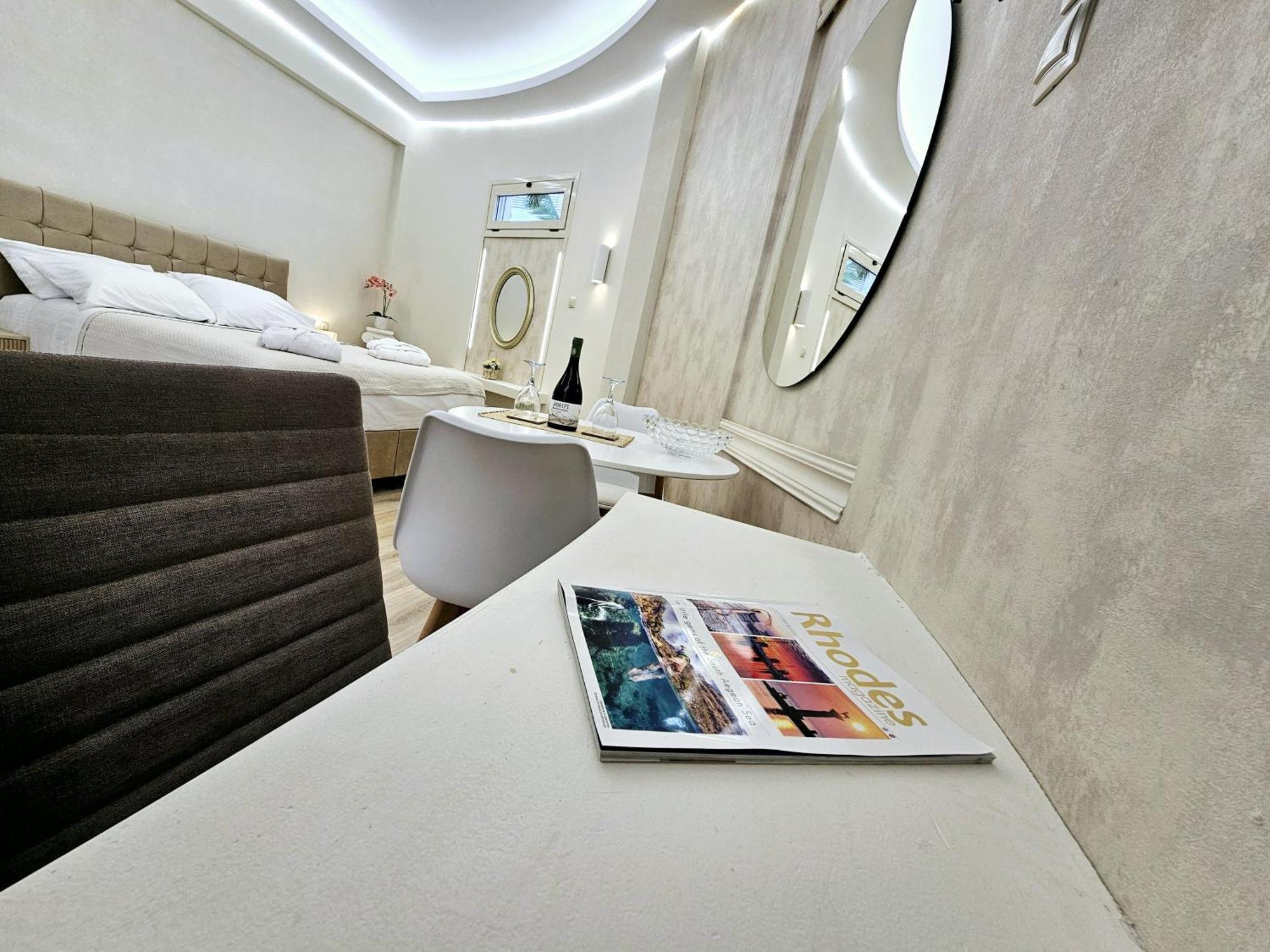 Golden City Center Suites Rhodes City Eksteriør billede