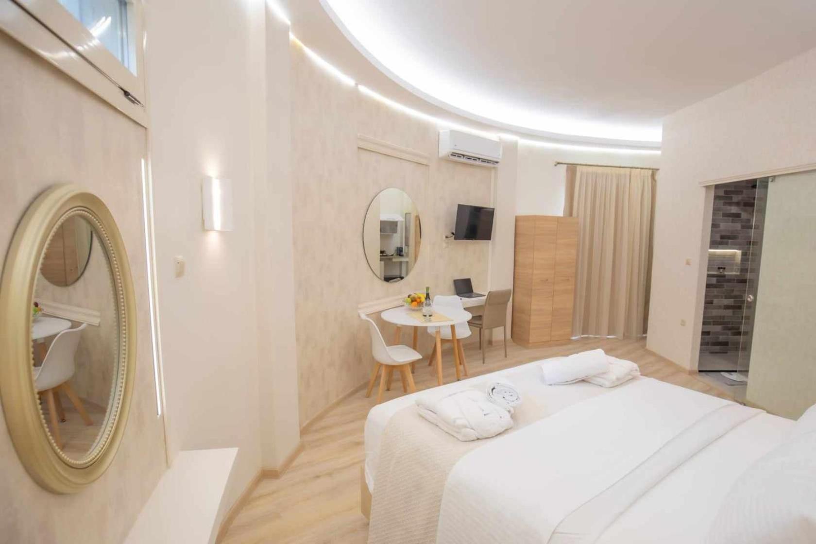 Golden City Center Suites Rhodes City Eksteriør billede