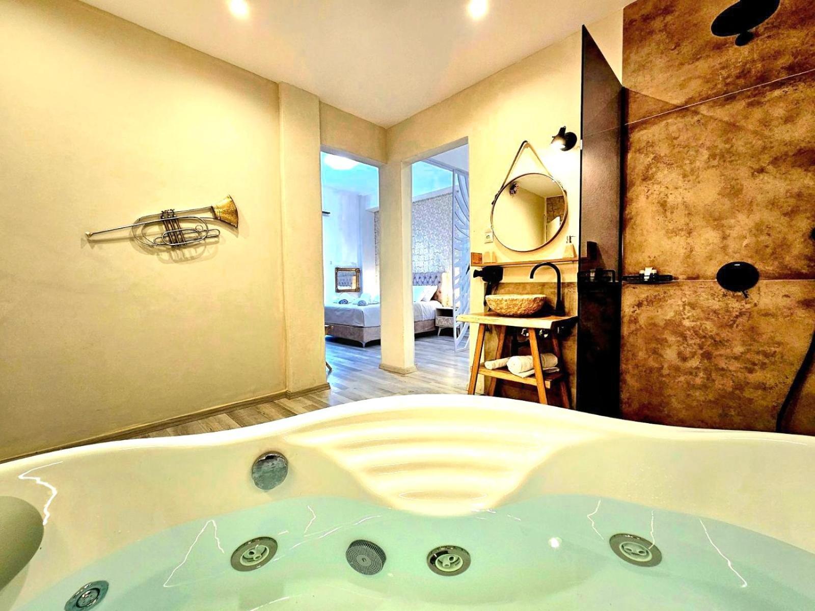 Golden City Center Suites Rhodes City Eksteriør billede