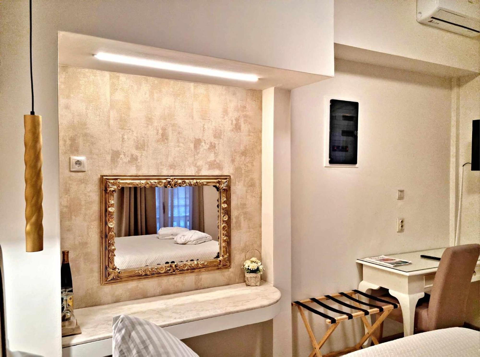 Golden City Center Suites Rhodes City Eksteriør billede